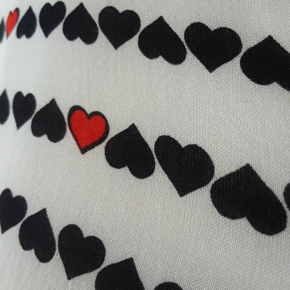 Jane and Delancey Roll Tab Sleeve Heart Print Top - Picture 13 of 16